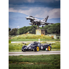 Stampa su Tela: Pagani Huayra R vs Eurofighter Typhoon – 120x80cm